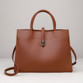Sac à main minimaliste en cuir lisse