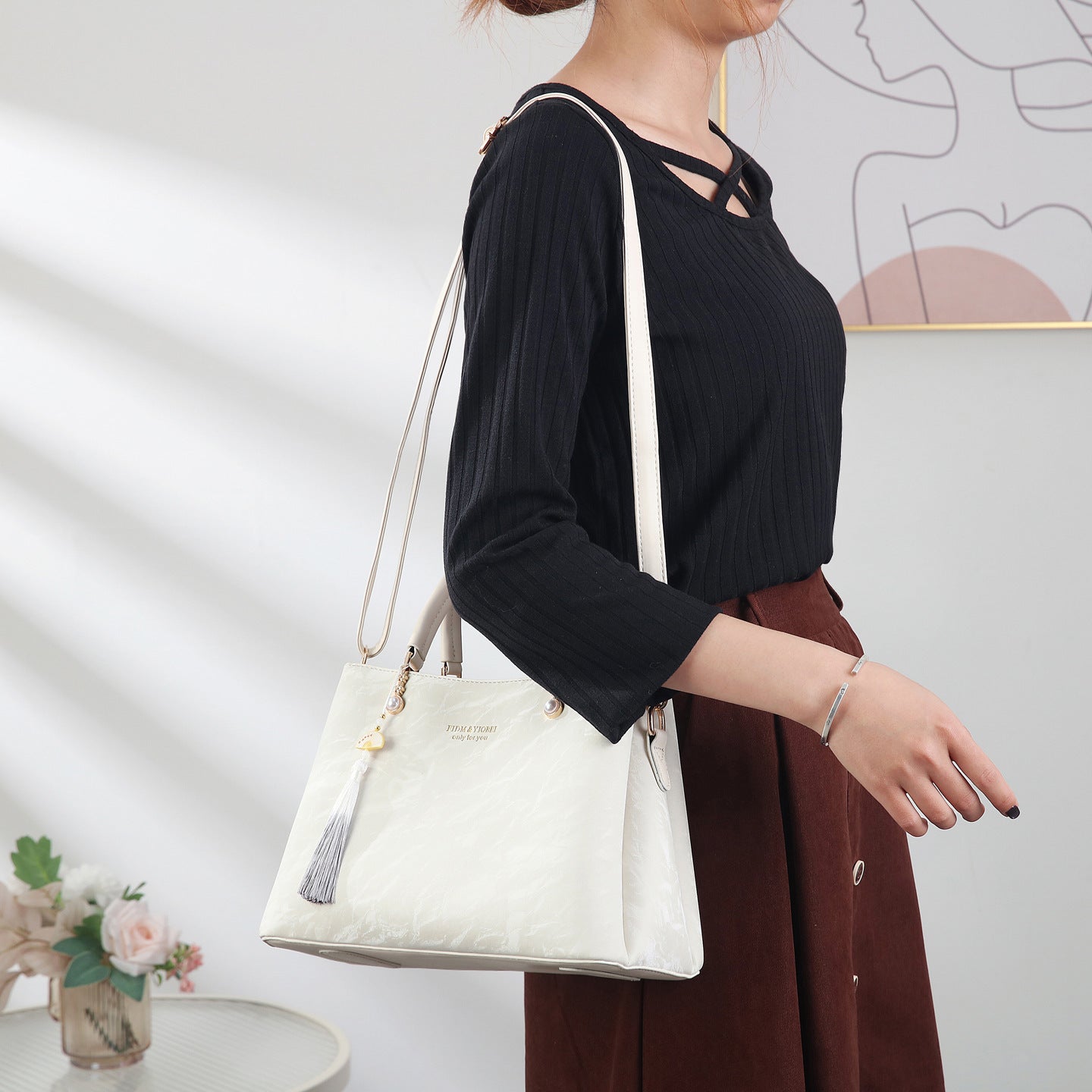 Fashion Handheld Versatile Large Capacity Women's Bag