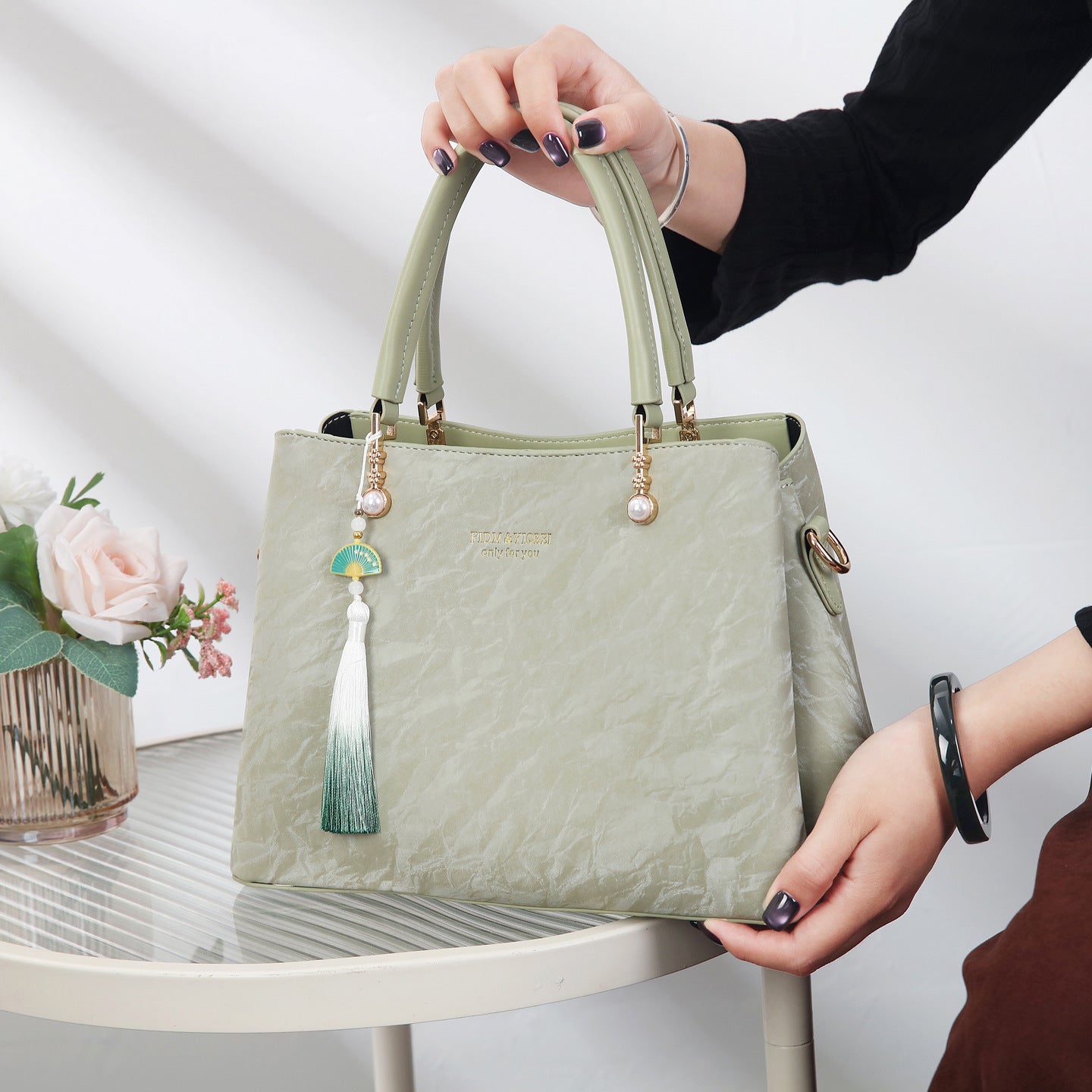 Fashion Handheld Versatile Large Capacity Women's Bag