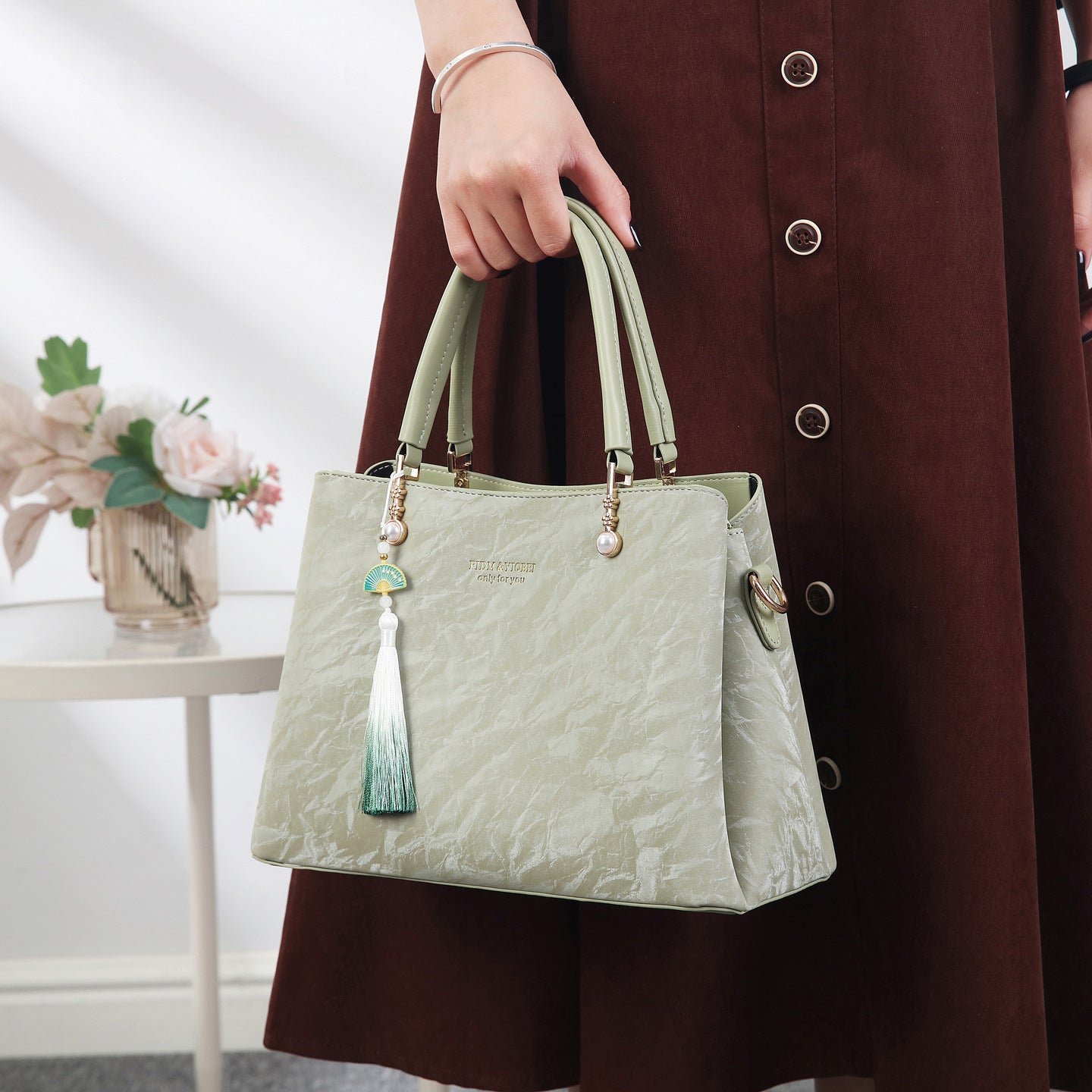 Fashion Handheld Versatile Large Capacity Women's Bag