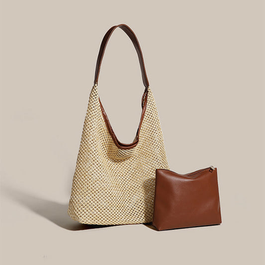 Ensemble sac d'épaule en fibre naturelle et pochette en cuir