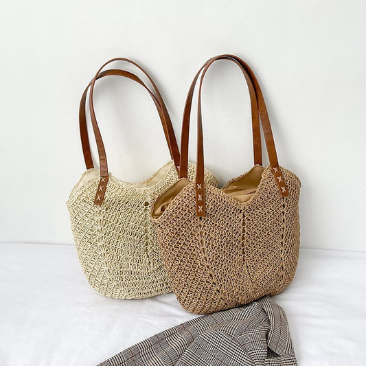 Sac d'épaule en fibre naturelle ajouré avec double anses en cuir et fermeture zippée